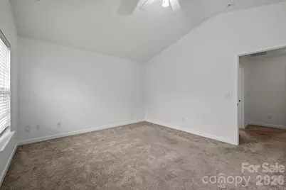 6618 Wicked Oak Lane, Charlotte, NC 28216 - Photo 15