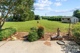 1611 Bradley Dr, Monroe, NC 28112 - Photo 33