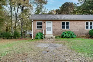 1813 Younger Ave, Statesville, NC 28677 - Photo 1