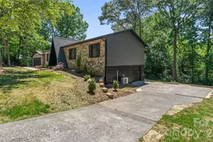 1161 Mountain Shadows Dr, Morganton, NC 28655 - Photo 5