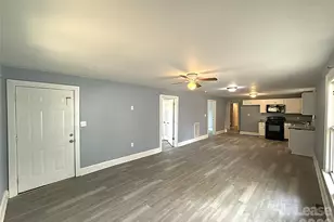 207 Bradford Dr, Charlotte, NC 28208 - Photo 3