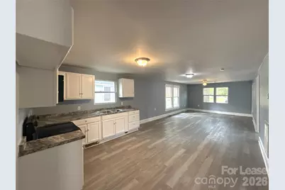 207 Bradford Drive, Charlotte, NC 28208 - Photo 5