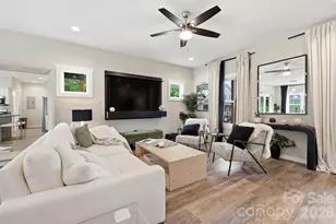 27 Ben Lippen Rd, Asheville, NC 28806 - Photo 13
