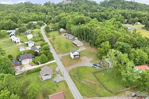 27 Ben Lippen Rd, Asheville, NC 28806 - Photo 33