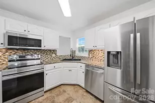 107 Cliffwood Dr, Hudson, NC 28638 - Photo 9