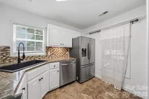 107 Cliffwood Dr, Hudson, NC 28638 - Photo 11