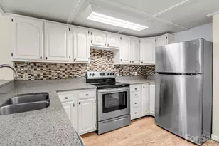 117 Willow Way, Hendersonville, NC 28739 - Photo 31