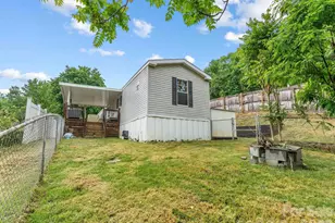 15 Spring St, Candler, NC 28715 - Photo 3