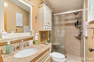 15 Spring St, Candler, NC 28715 - Photo 9