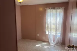 15 Spring St, Candler, NC 28715 - Photo 13