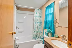 15 Spring St, Candler, NC 28715 - Photo 7