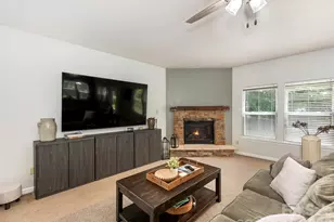 941 Capetown Ln, Clover, SC 29710 - Photo 5