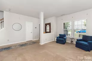 941 Capetown Ln, Clover, SC 29710 - Photo 5