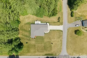 23 Moser Cir, Taylorsville, NC 28681 - Photo 3