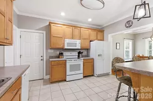 23 Moser Cir, Taylorsville, NC 28681 - Photo 15