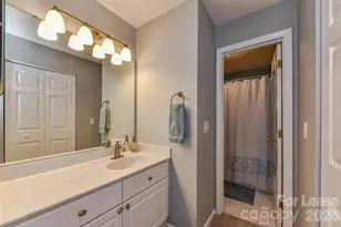 18557 Vineyard Point Ln, Cornelius, NC 28031 - Photo 21