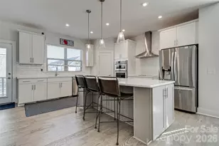 18005 Nolita Ln, Charlotte, NC 28204 - Photo 5