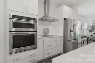 18005 Nolita Ln, Charlotte, NC 28204 - Photo 9