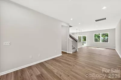 6049 Longar Lane, Charlotte, NC 28269 - Photo 7
