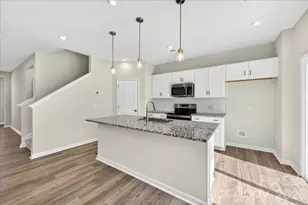 6049 Longar Ln, Charlotte, NC 28269 - Photo 9