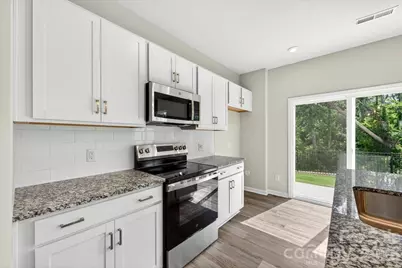 6049 Longar Lane, Charlotte, NC 28269 - Photo 11