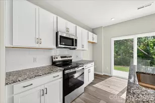 6049 Longar Ln, Charlotte, NC 28269 - Photo 11