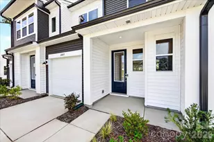 6049 Longar Ln, Charlotte, NC 28269 - Photo 3