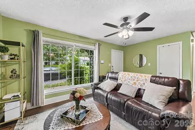 933 Clanton Road, Charlotte, NC 28217 - Photo 5