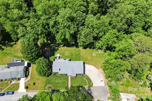 711 Oak Terrace Ln, Hendersonville, NC 28791 - Photo 25