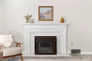 711 Oak Terrace Ln, Hendersonville, NC 28791 - Photo 5