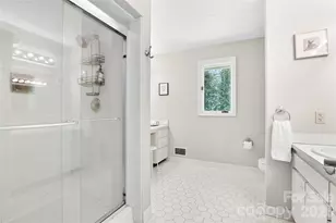 711 Oak Terrace Ln, Hendersonville, NC 28791 - Photo 15