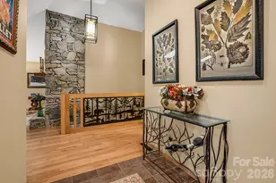 36 Foxglove Rd, Hendersonville, NC 28739 - Photo 5