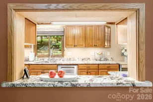 36 Foxglove Rd, Hendersonville, NC 28739 - Photo 13