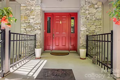 36 Foxglove Road, Hendersonville, NC 28739 - Photo 3