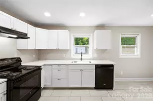 723 Vancouver Ln, Gastonia, NC 28052 - Photo 3