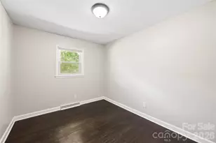 723 Vancouver Ln, Gastonia, NC 28052 - Photo 11