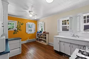 111 Norwood Ave, Asheville, NC 28804 - Photo 9