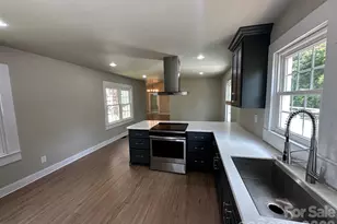 358 N Green River Rd, Gaffney, SC 29341 - Photo 9