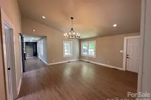 358 N Green River Rd, Gaffney, SC 29341 - Photo 7