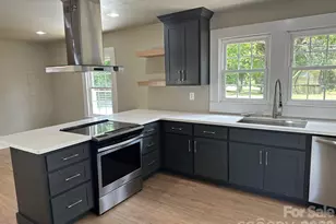358 N Green River Rd, Gaffney, SC 29341 - Photo 11