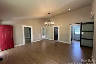 358 N Green River Rd, Gaffney, SC 29341 - Photo 15