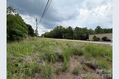 2049 Old Shelby Road, Hickory, NC 28602 - Photo 9