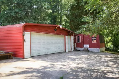 905 S 10th Street, Bessemer City, NC 28016 - Photo 17