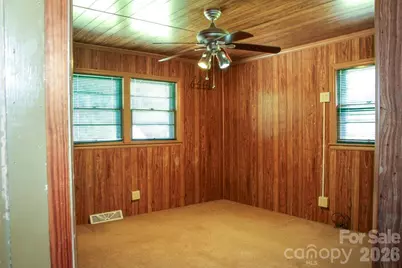 905 S 10th Street, Bessemer City, NC 28016 - Photo 21