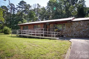 905 S 10th St, Bessemer City, NC 28016 - Photo 7