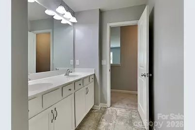9425 Hartington Place, Charlotte, NC 28269 - Photo 17