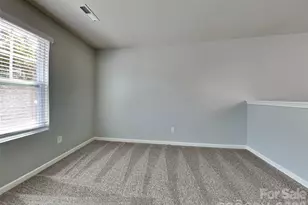 9425 Hartington Pl, Charlotte, NC 28269 - Photo 19