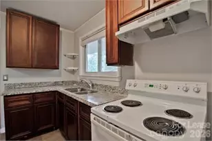3031 Attaberry Dr, Charlotte, NC 28205 - Photo 7