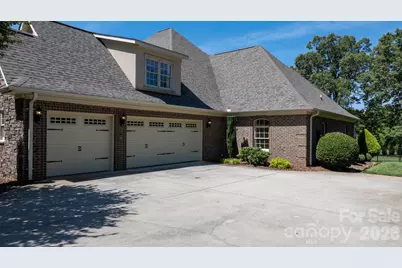 1055 Catawba Greens Drive, Newton, NC 28658 - Photo 3