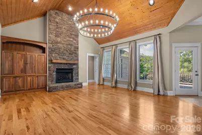 1055 Catawba Greens Drive, Newton, NC 28658 - Photo 7